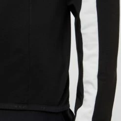 J.LINDEBERG JARVIS MID LAYER GOLF JACKET – BLACK 16 J.LINDEBERG JARVIS MID LAYER GOLF JACKET – BLACK -CLUBS Sales Shop JL Jarvis Black 4 600x600 1